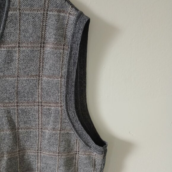 Brooks Brothers Extra Fine Italian Merino Wool Sweater Vest Gray Plaid Men's XL - Picture 4 of 8